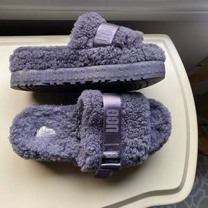 UGG Fuffita Platform Slides/Mules
